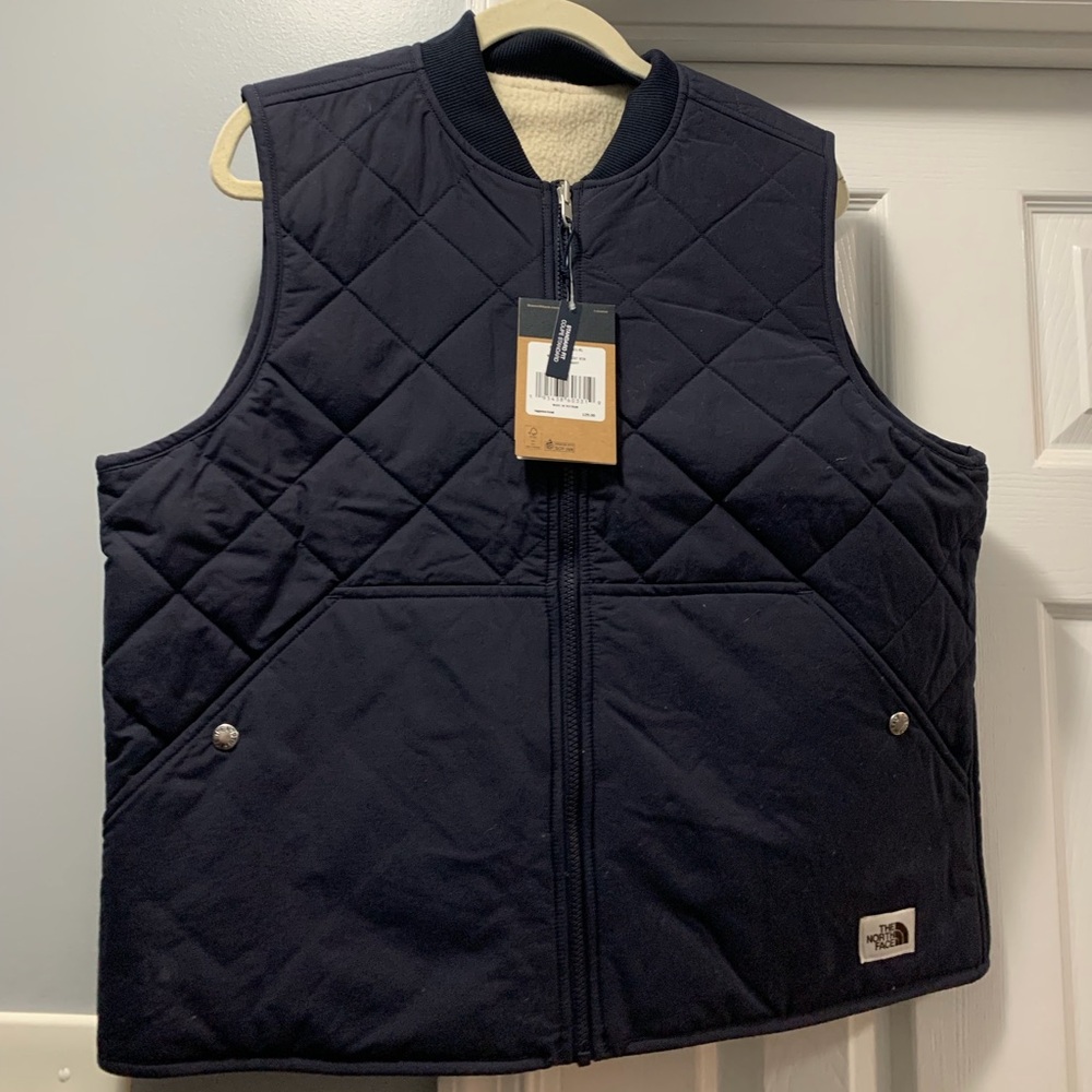 The North Face Chucillio reversible Navy Quilted women’s Vest xxl